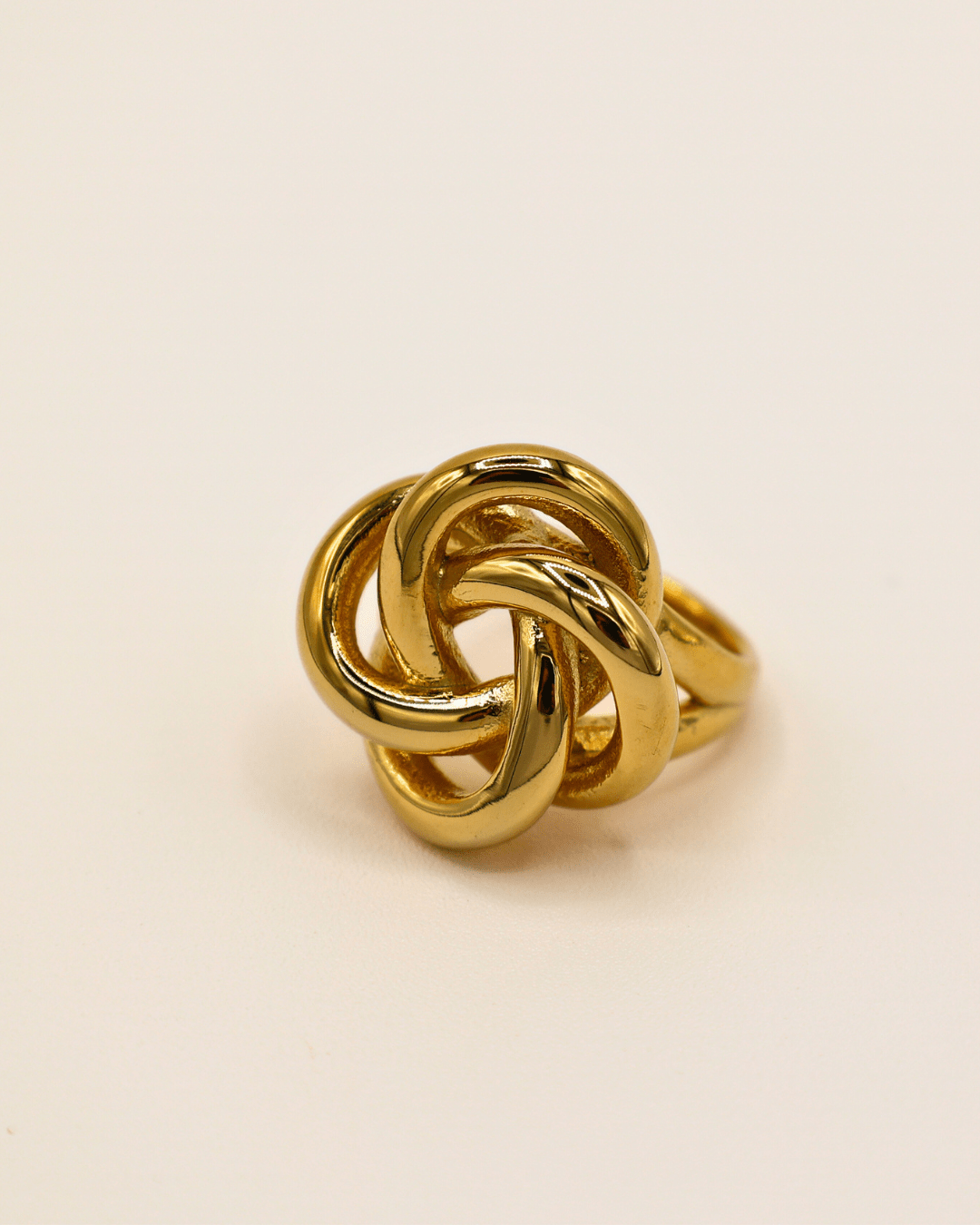 Tagled Ring - SMOLL republic
