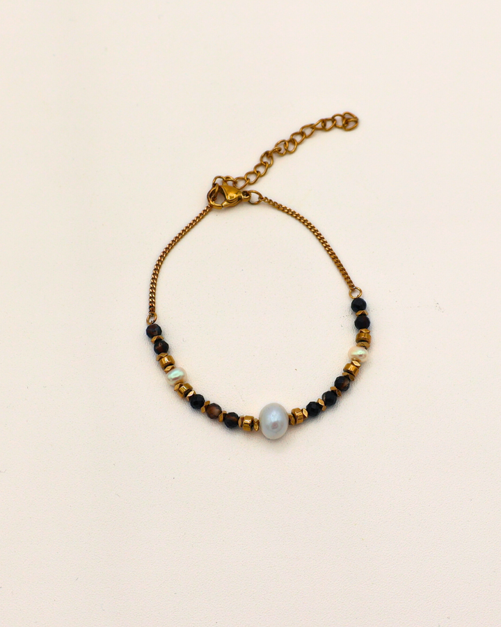 Midnight Pearl Bracelet