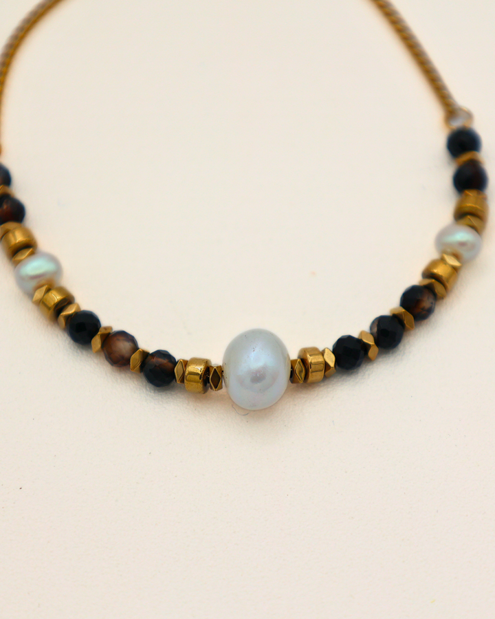 Midnight Pearl Bracelet