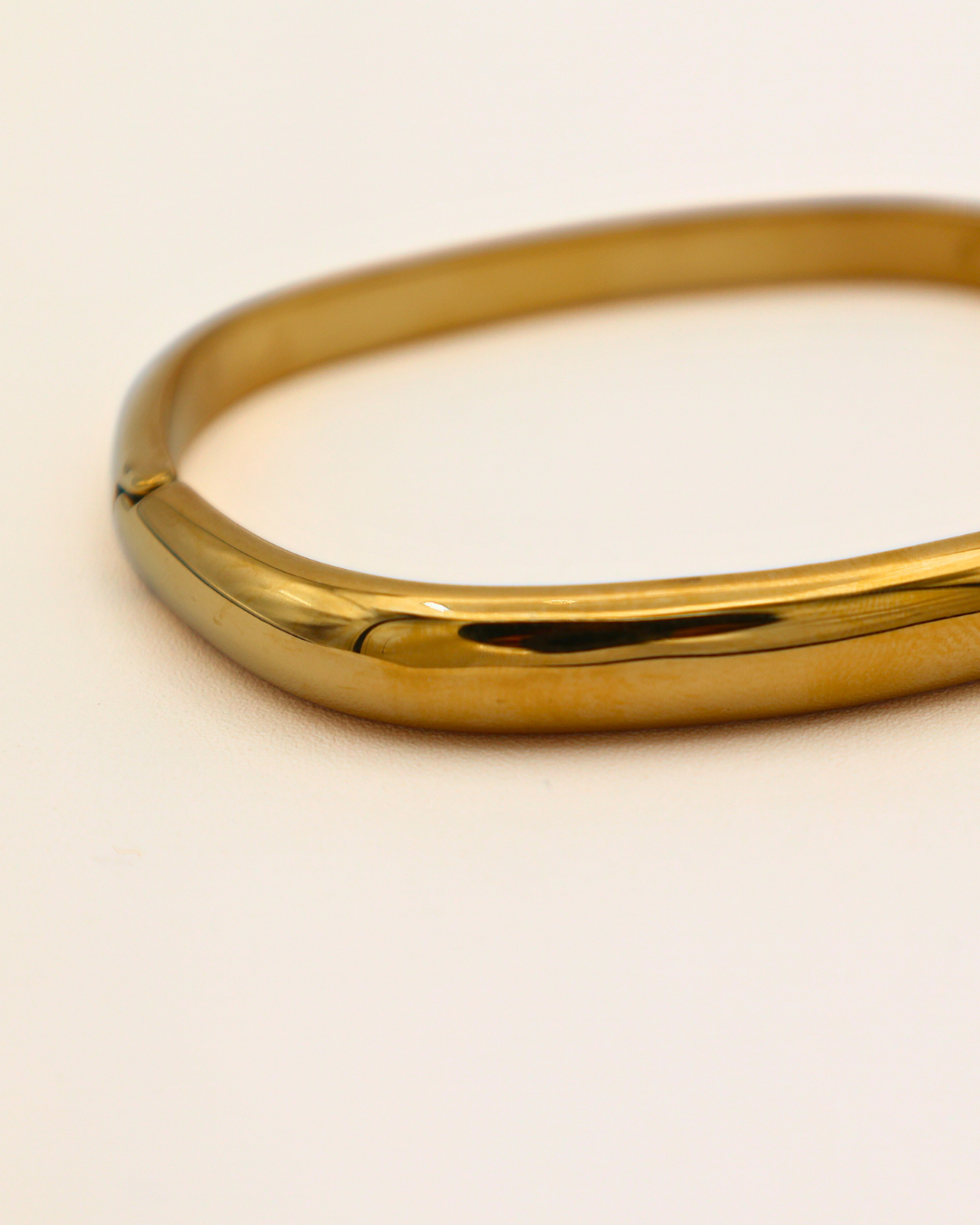 Soft Square Hinge Bangle