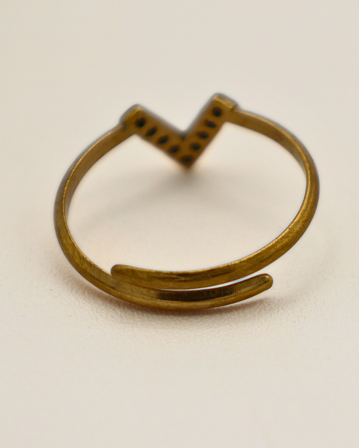 V Spark Ring