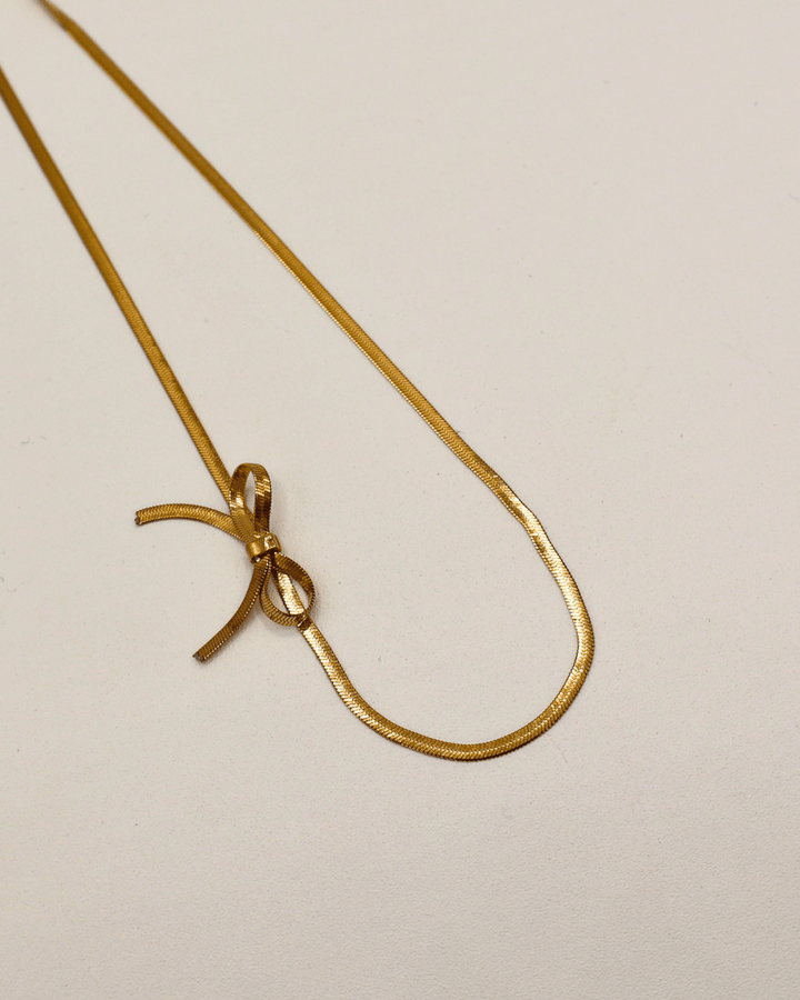 Graceful Knot Necklace - SMOLL republic